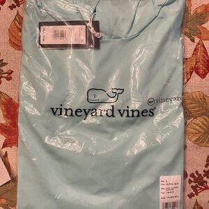 Vineyard Vines crystal blue whale dot harbor hoodie tee Large L